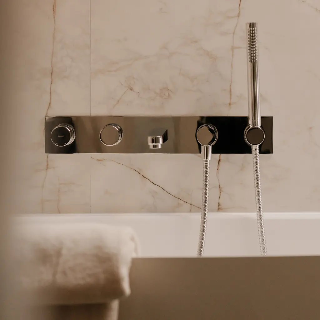 Contour Unterputz-5-Loch-Badewannenarmatur Chrom poliert (CR)CT8037-1CR